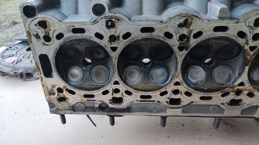 Głowica Kpl Wałki Opel Meriva A Lift Astra H Tigra 1.4 Z14XEP bez gaz