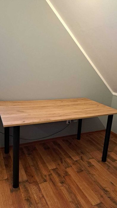 Biurko 140x80 cm