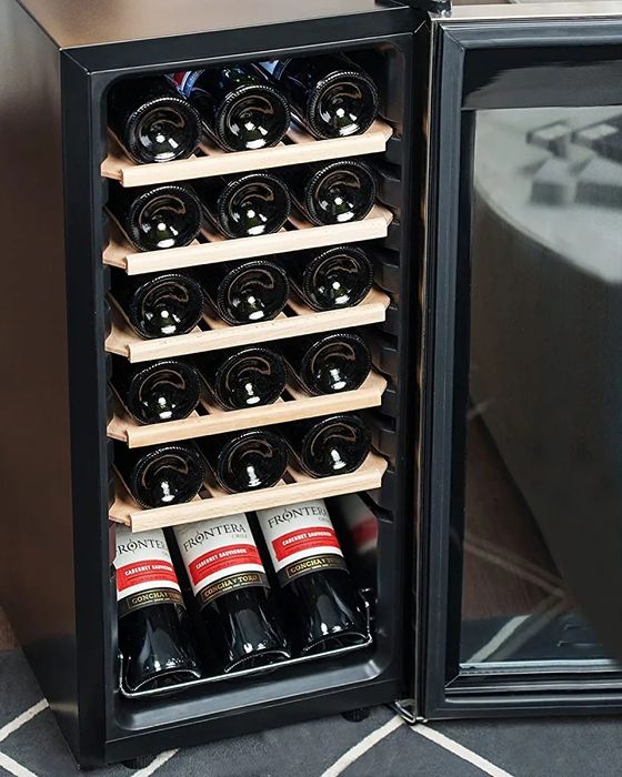 Nowa Winiarka Chłodziarka lodówka na wino Kalamera KRC-51FCSS 18 but.