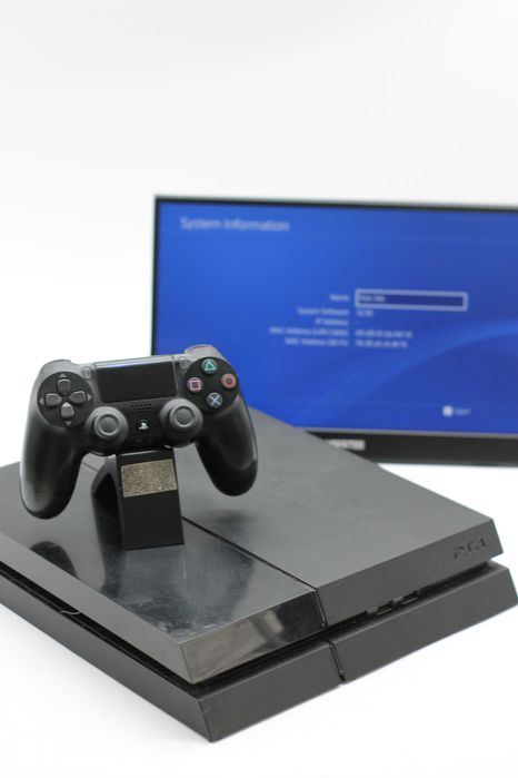 Sony PlayStation 4 500GB Czarna (PS4 Fat) + Pad DualShock 4