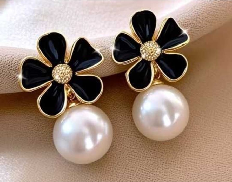 Сережки з ромашкою