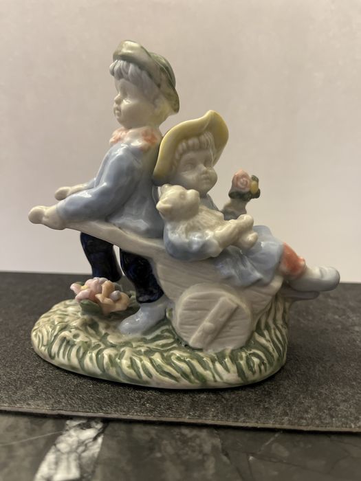 Figurka porcelanowa