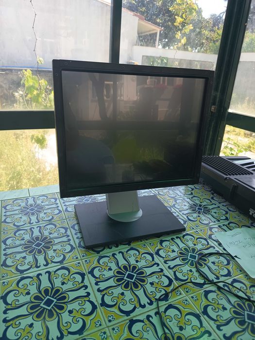 Elo ET1590L Open Frame Touchscreen Display 15"