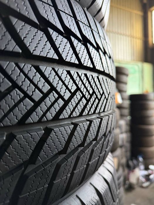 235/50R19 Bridgestone 2025p
