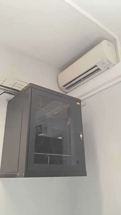 Técnico Eletricista / Ar Condionado Certificado.