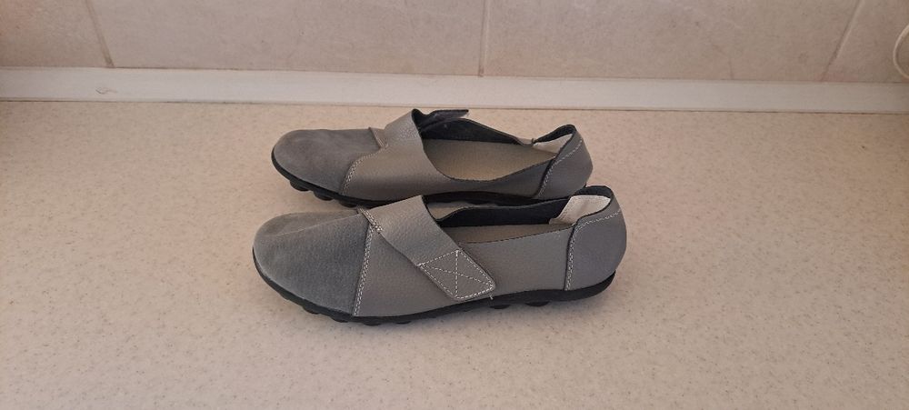 Nowe, skórzane buty damskie- skóra naturalna r. 39