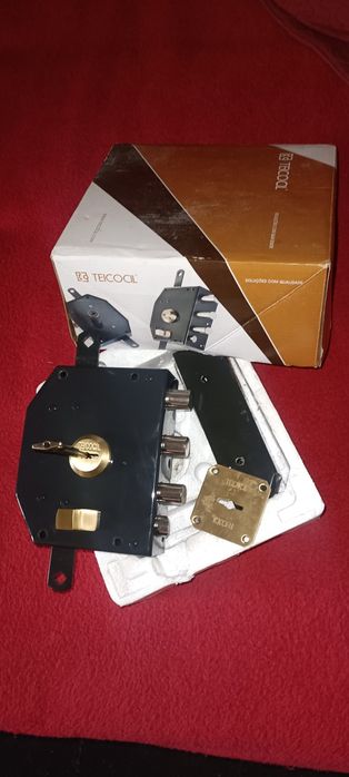 Fechadura porta direita TEICOCIL