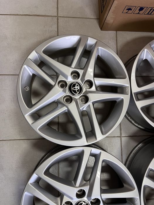 Jantes 17” 5x114.3 Originais Toyota