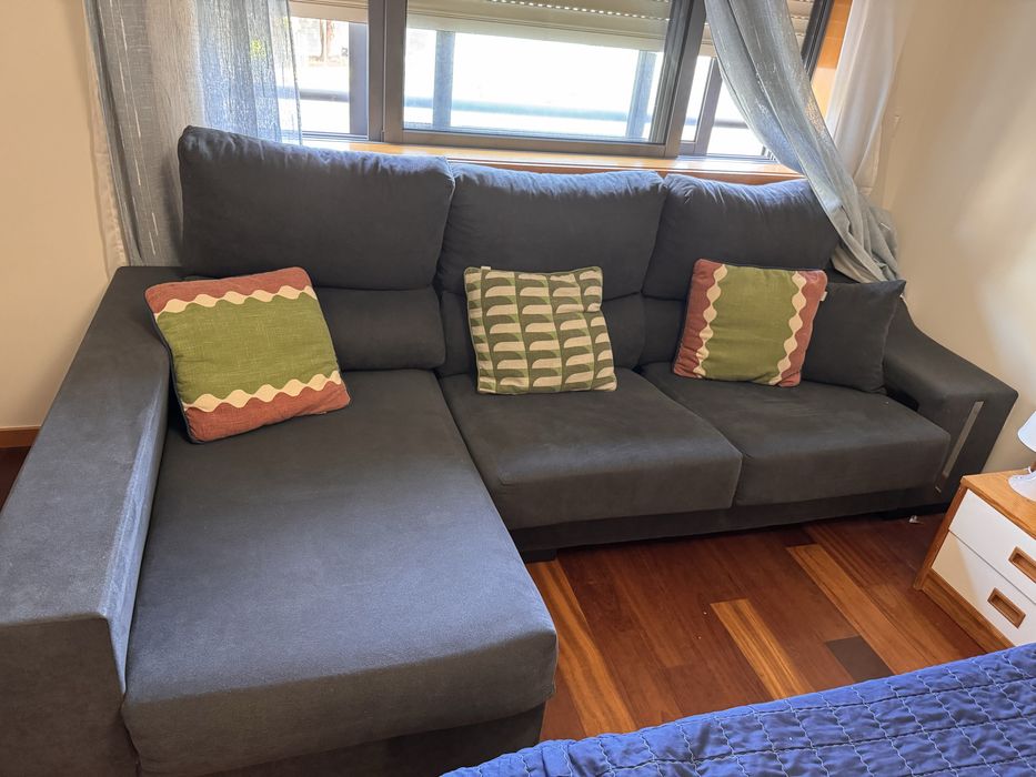 Sofá Cinzento com Chaise Longue – 2,70 m – Muito Bom Estado
