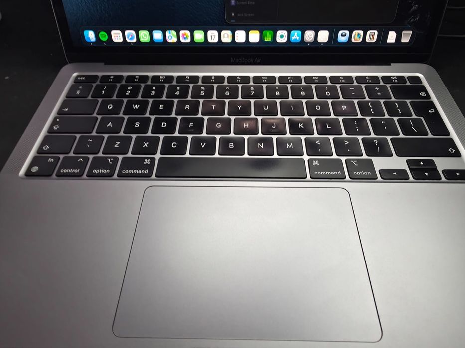 Macbook air 13 M1