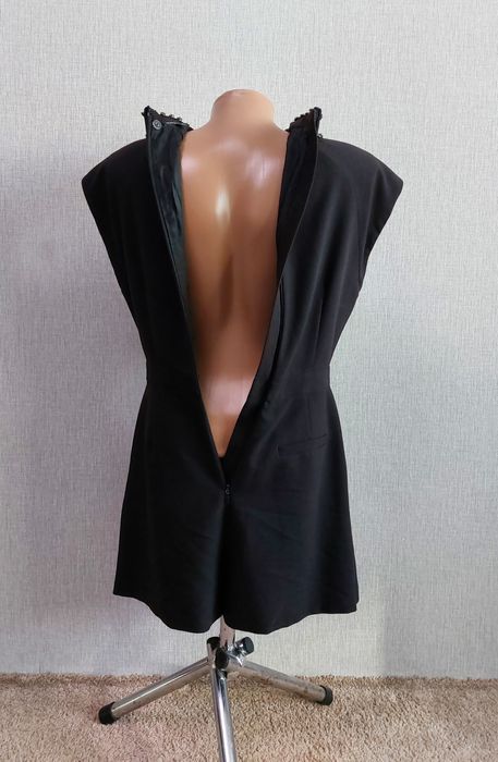 Черный комбинезон ромпер Warehouse с воротником. 44 р. UK 10, M.