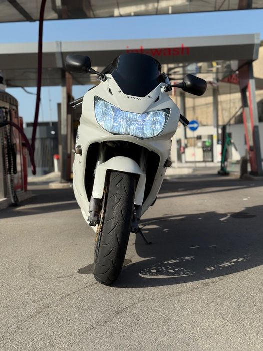 Cbr 900 rr com poucos klm