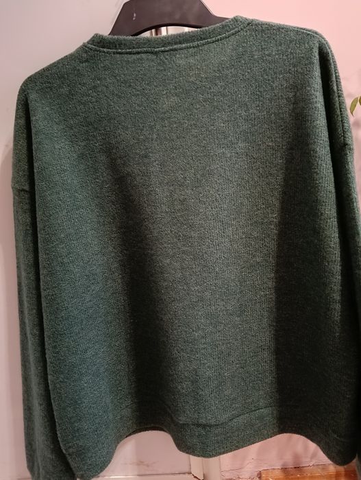 Sweter damski / młodzieżowy