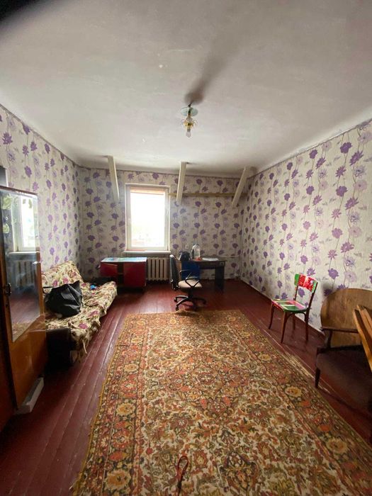 Продаж великої кімнати у гуртожитку 20м.кв.