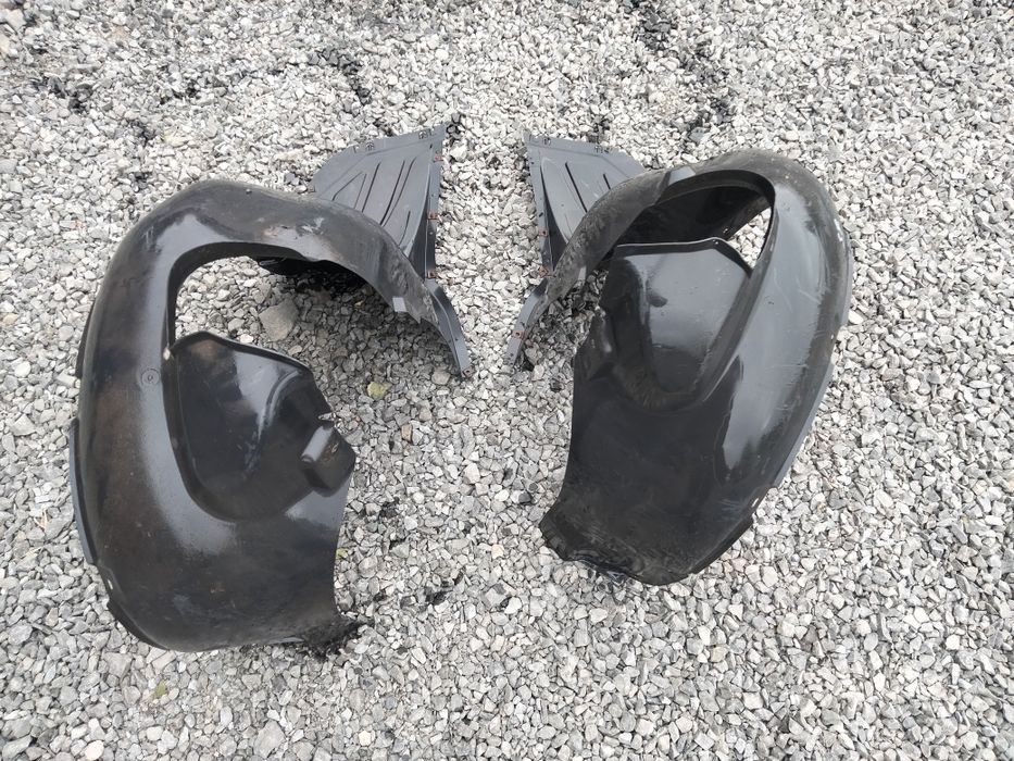 Передні підкрилкі Skoda Romster Fabia