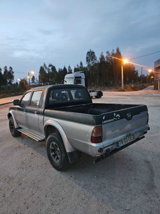 Mitsubishi strakar 4x4 foto 3
