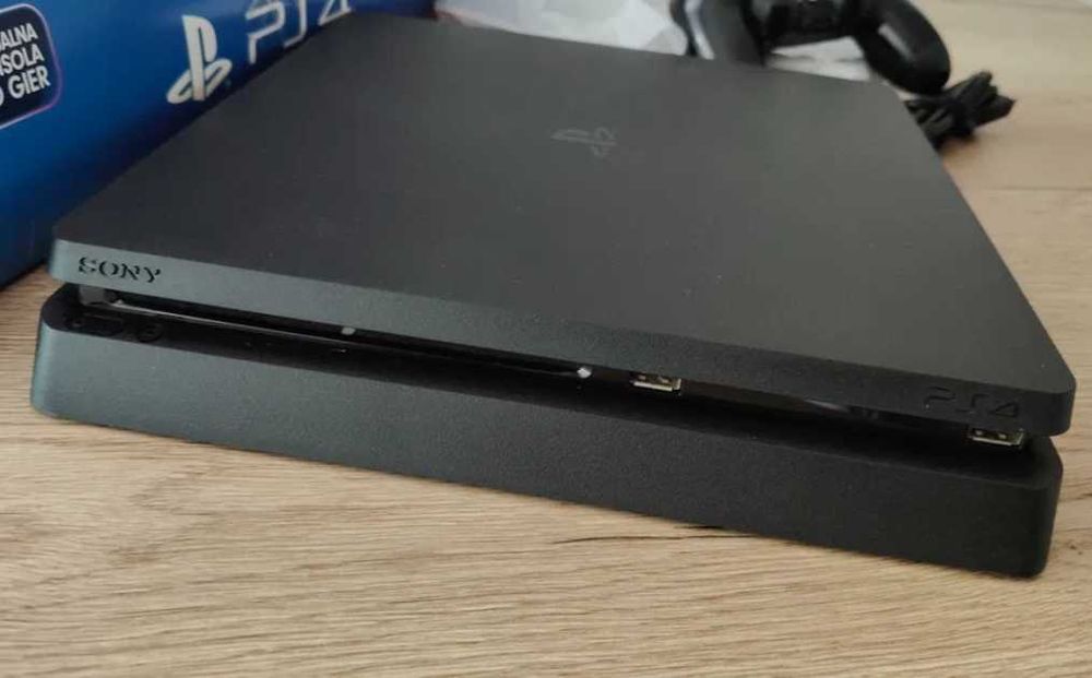 Prawie Nowa Konsola Sony PlayStation 4 Slim PS4 1TB Pamięci Oryginalny Komplet !