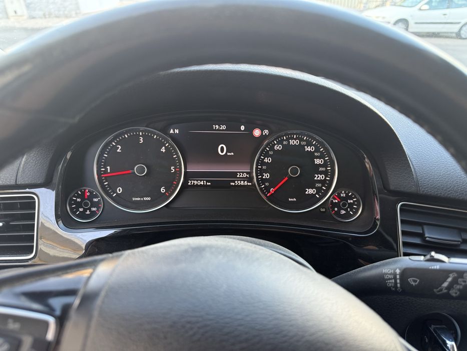 VW touareg 3.0 tdi 262cv