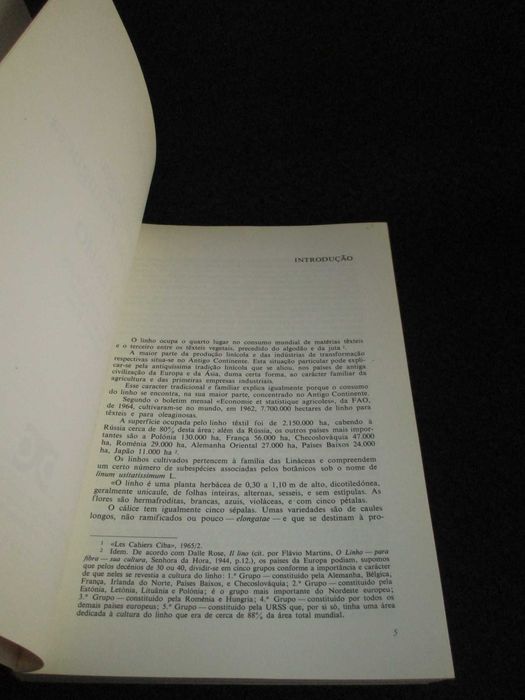 Livro O Linho Tecnologia Tradicional Portuguesa Ernesto Veiga de Oliveira Fernando Galhano Benjamim Pereira RARO