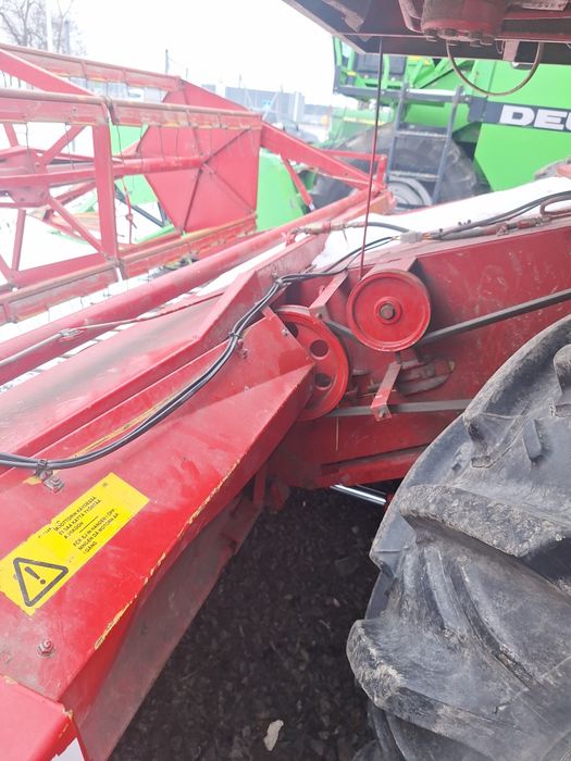 Комбайн Massey Ferguson 20 XP