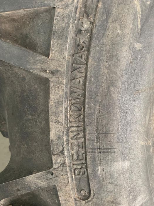 Opona do ruskiego traktora Władimiriec T-25