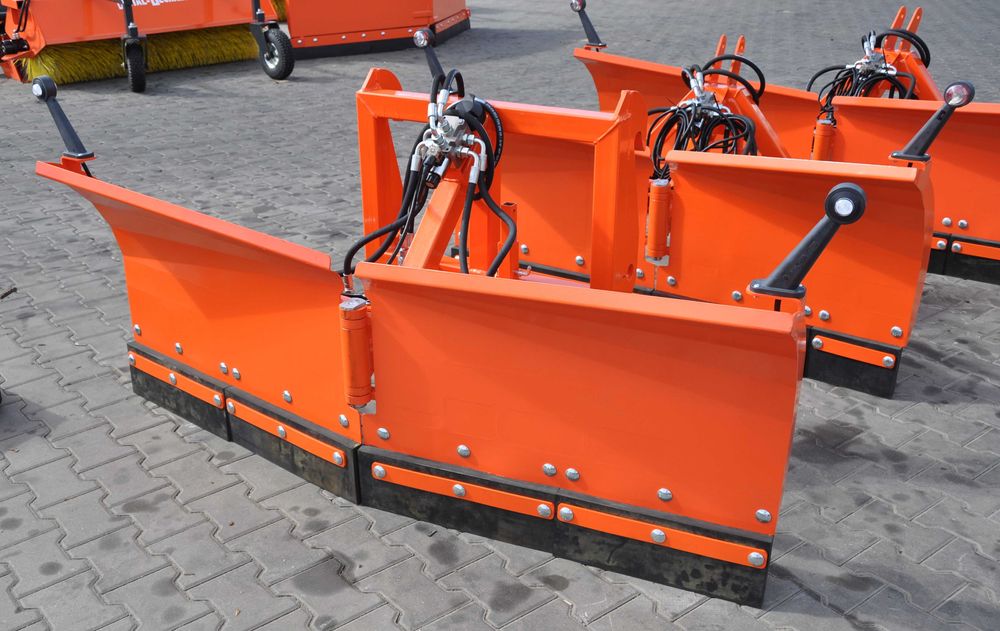 Mocny pług do śniegu do tura tuz strzałka Metal Technik dostawa Gratis
