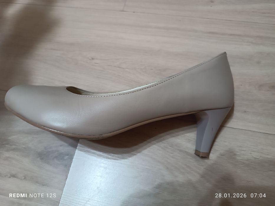 Czółenka na obcasie XXL