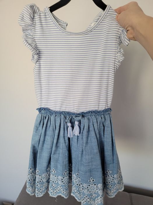 Sukienka r. 116 next