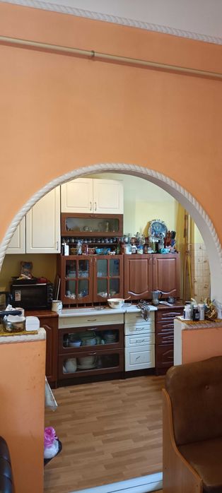 БЕЗПОСЕРЕДНЬО ЦЕНТР МІСТА! ІСТОРИЧНА будівля! 3 кім, 113 кв.м., жила