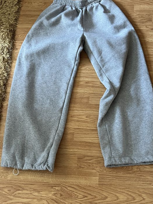 Сірі спортивні штани
