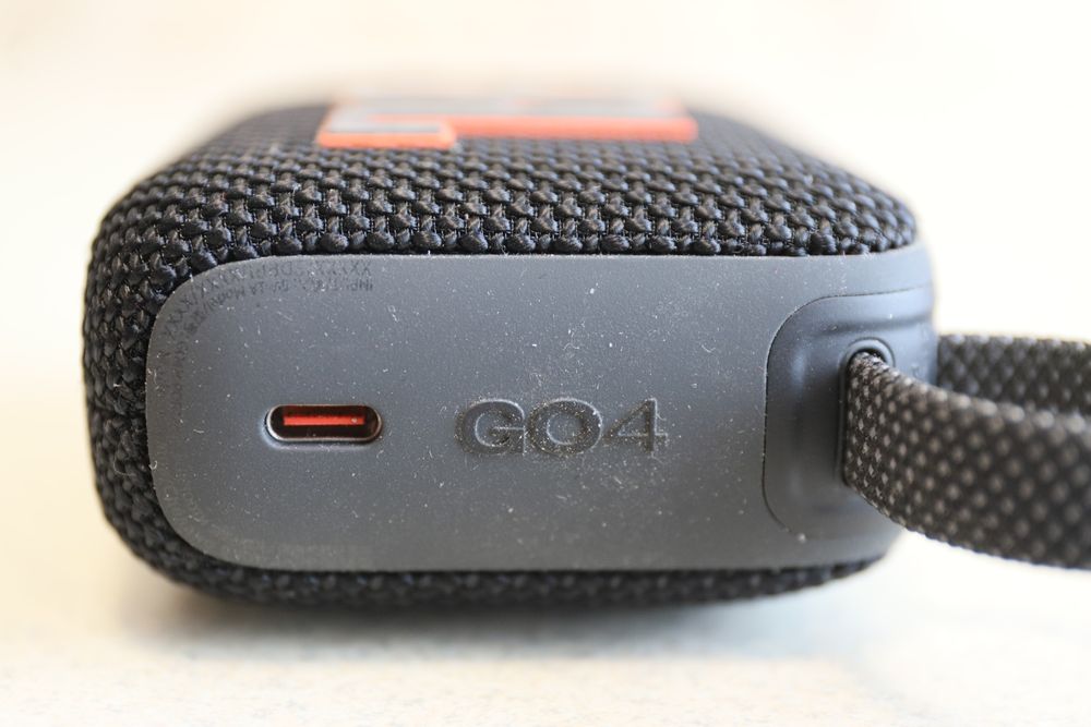 JBL  GO 4 блютуз колонка