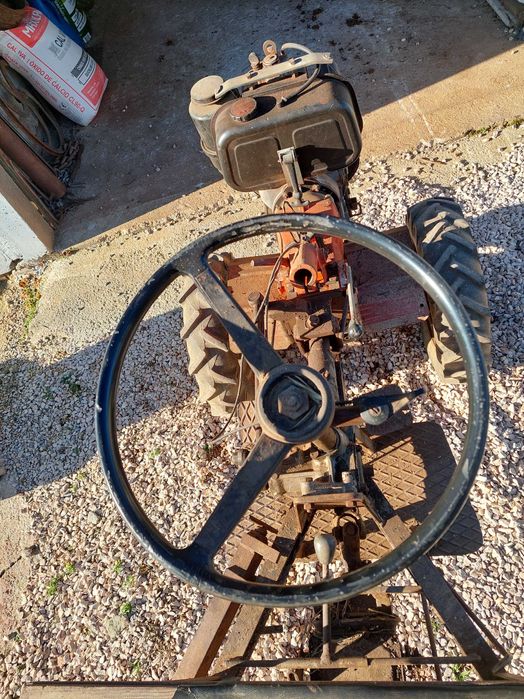 Trator moto enchada 14 cavalos Lombardini