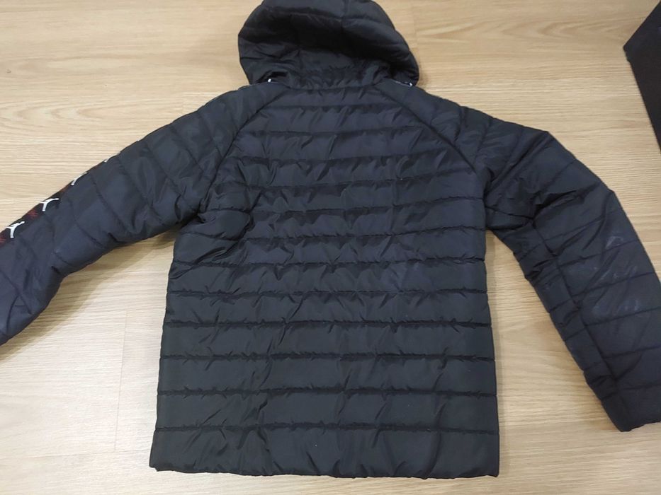 Kispo da JORDAN 12/13 anos como novo