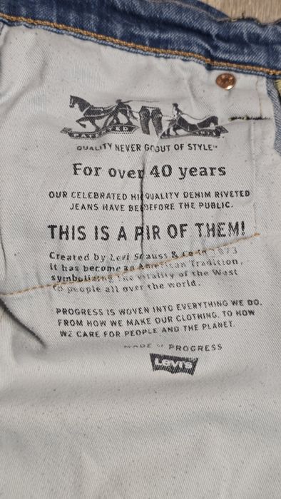 Продам  джинси Levi's 512