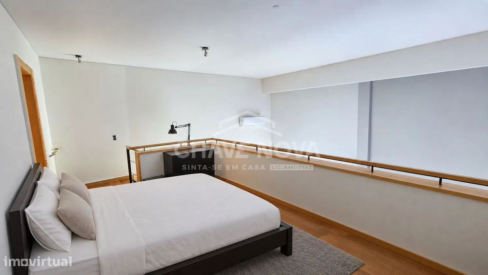 Apartamento Duplex com Varanda Quinta do Cravel-MTS/03870/MH