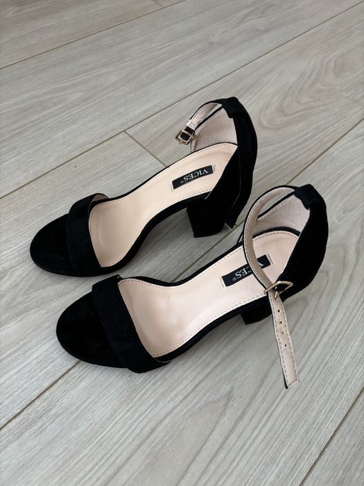 Sandaly na slupku vices 36r.