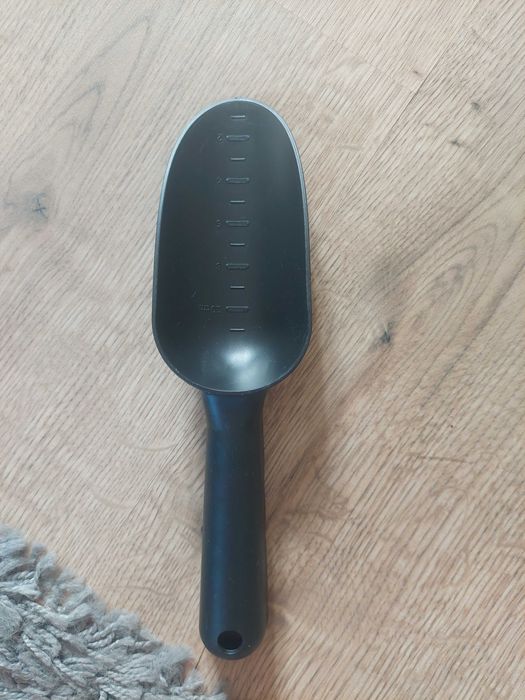 Pá de jardinagem nova