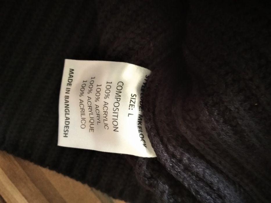 Super sweter granatowy z kapturem