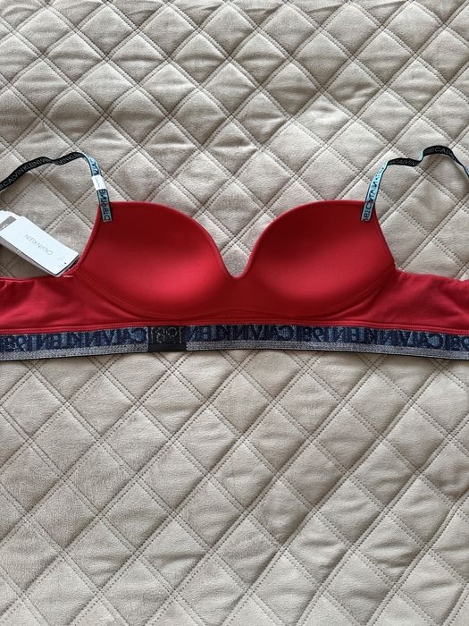 Бюстгалтер Calvin Klein
