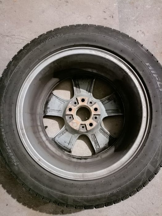 Продам зимові шини з дисками