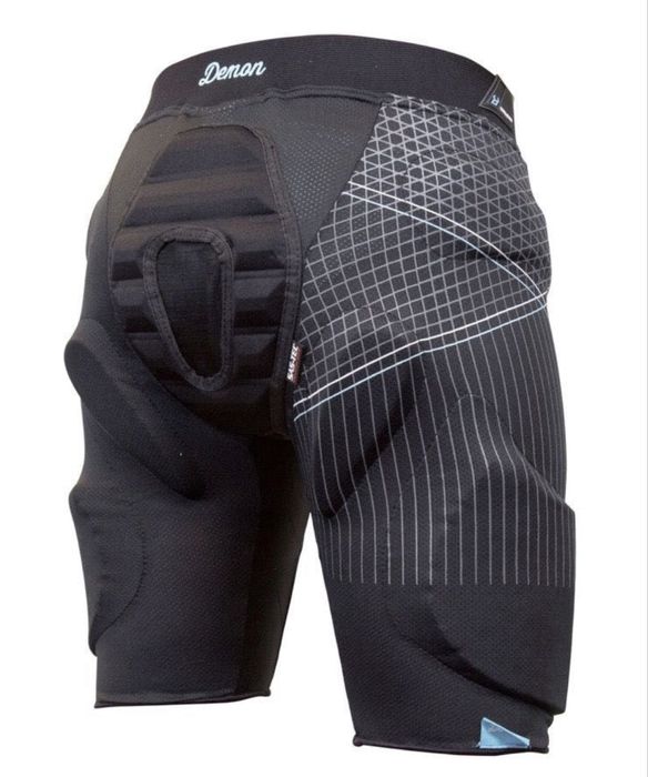 Захисні шорти Demon ! І Adidas !