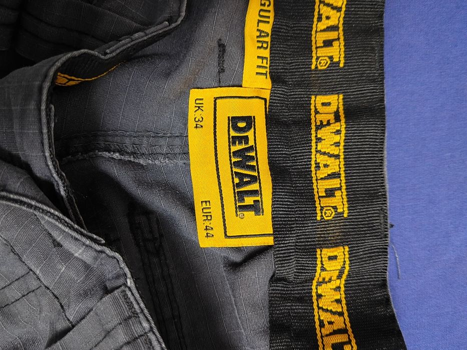 Шорты рабочие Dewalt M