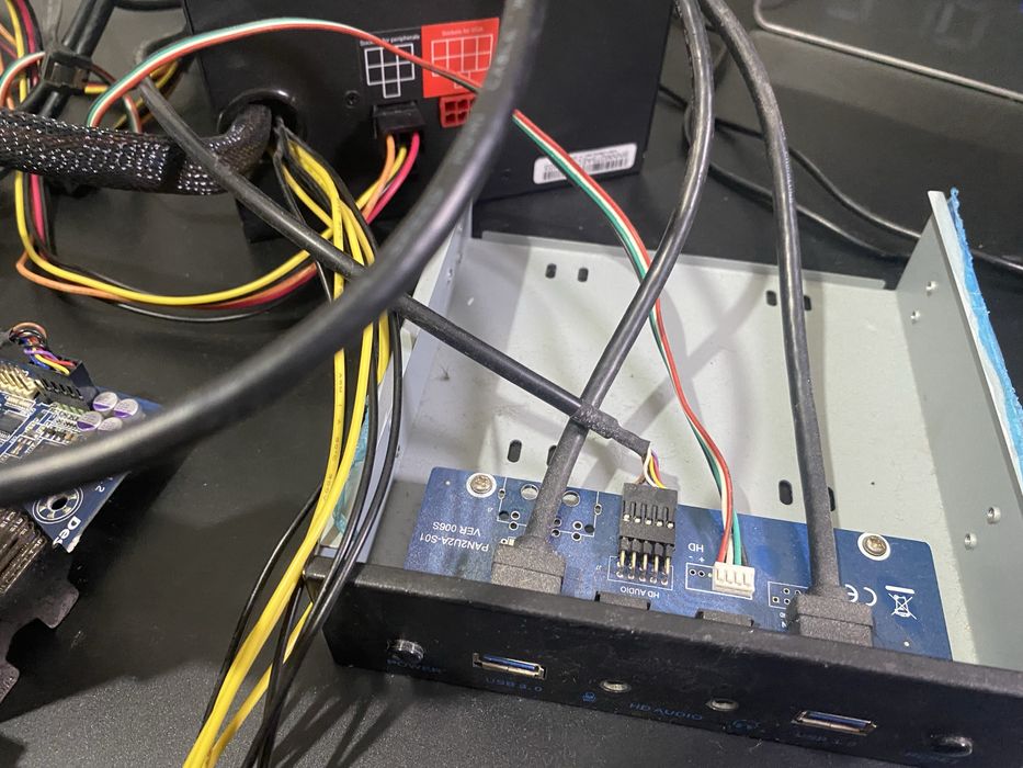 Vendo PC funcional i5 a 8gb RAM sem caixa - ler descrição