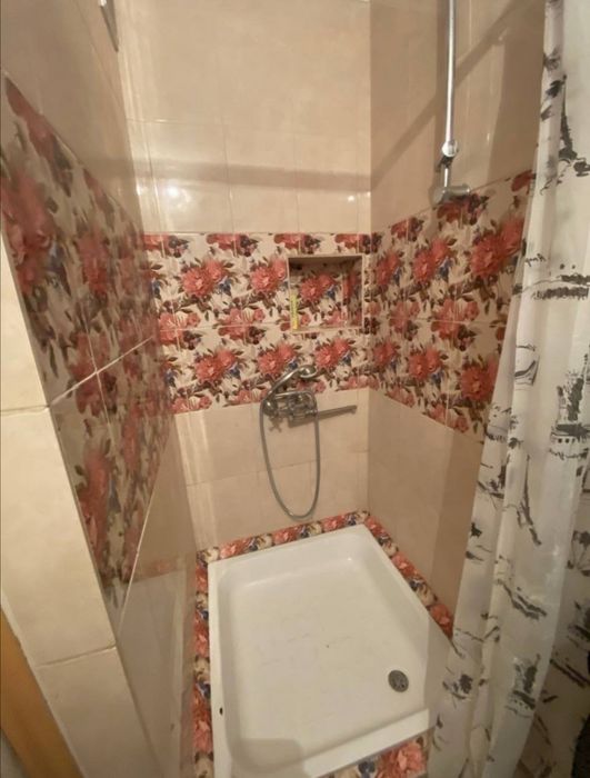 Здається кімната в гуртожитку