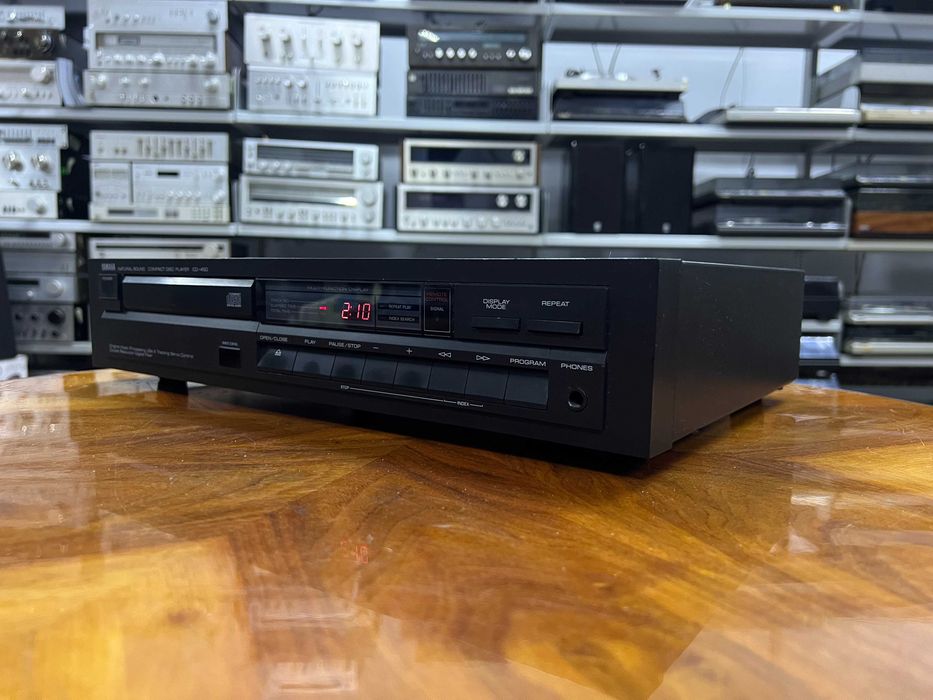 Odtwarzacz płyt CD Yamaha CD-450 Audio Room