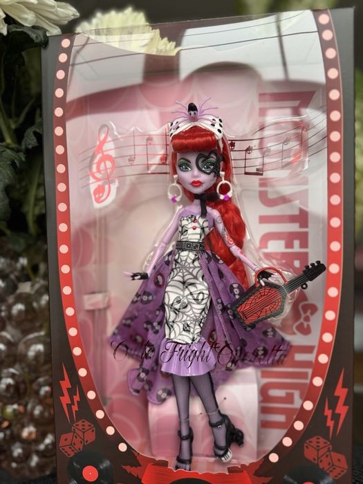 Колекційна лялька Оперетта Монстер зай