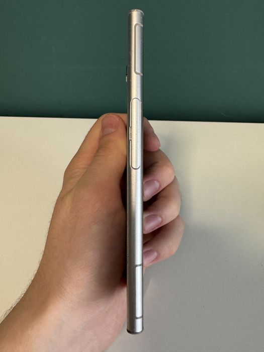 Sony Xperia XZ1 4/64gb