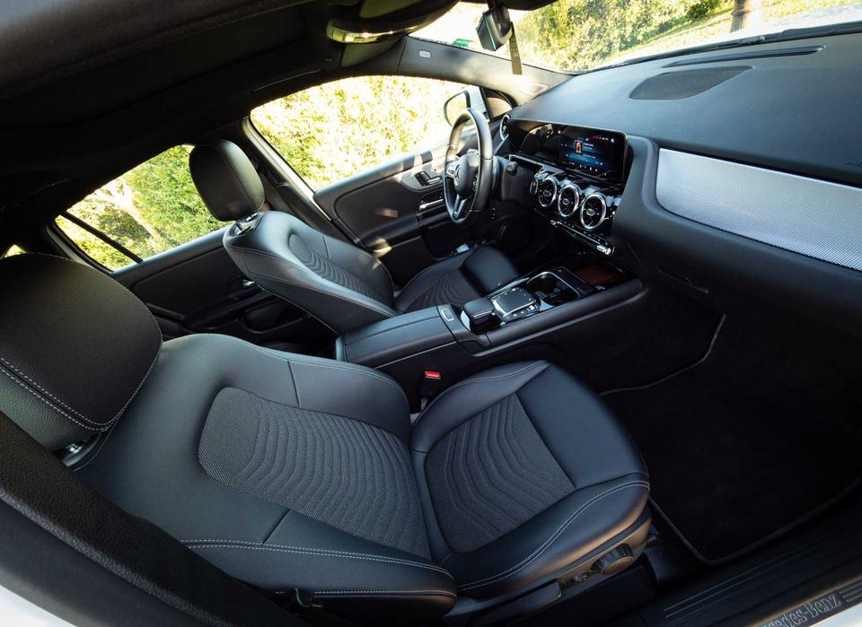 Mercedes GLA250e - 2022 - Híbrido Plug-in - IVA dedutível