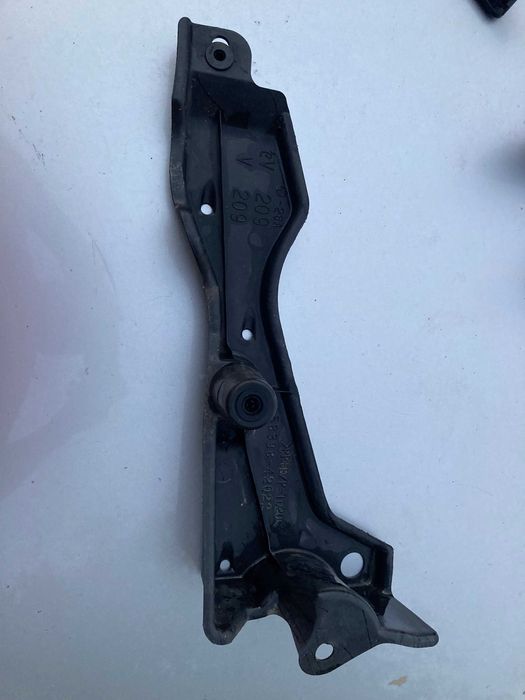 Захист днища зад лев lexus 5839842022