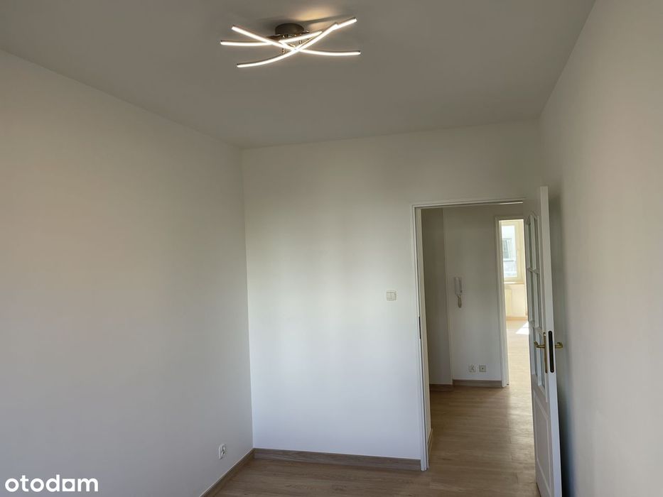 2-pokojowe z balkonem i piwnicą, garaż, Koniuchy